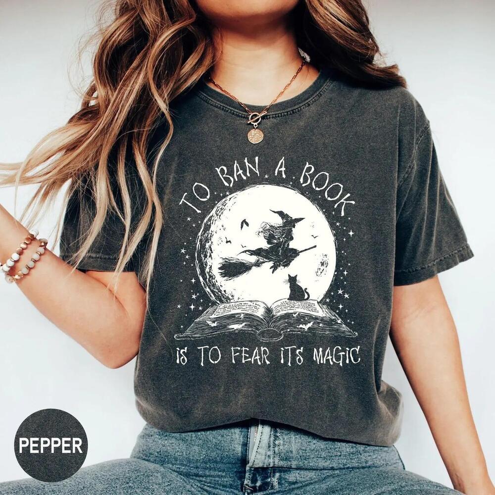 S Halloween Witch Book Shirt Reading Witch Library Gift - Picture 1 of 4